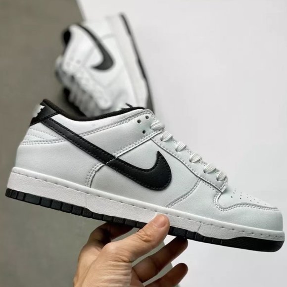 Sz 8 W Nike Dunk Low "Reverse Panda" - Picture 3 of 4